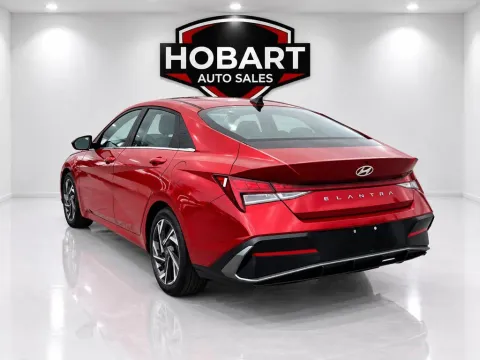 More photos of 2025 Hyundai Elantra SEL Convenience at Hobart Auto Sales, IN