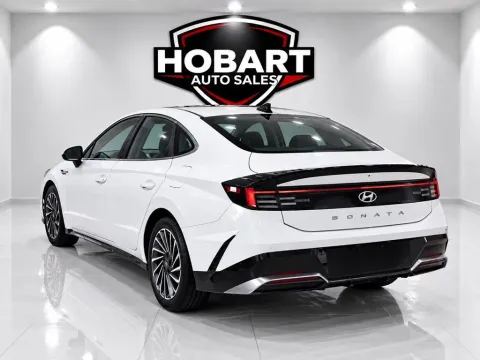 More photos of 2024 Hyundai Sonata Hybrid SEL at Hobart Auto Sales, IN