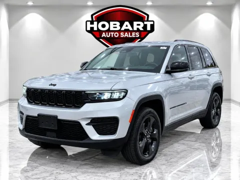 Another view of 2023 Jeep Grand Cherokee Altitude for sale in Hobart, IN at Hobart Auto Sales