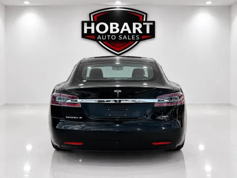 More photos of 2018 Tesla Model S at Hobart Auto Sales, IN