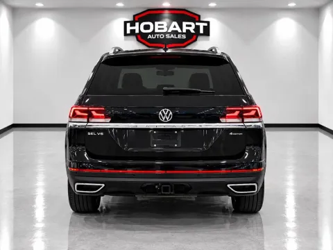 More photos of 2023 Volkswagen Atlas 3.6L V6 SEL at Hobart Auto Sales, IN