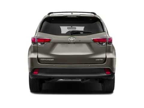 More photos of 2015 Toyota Highlander at Hobart Auto Sales, IN