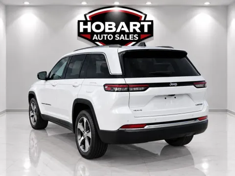 More photos of 2023 Jeep Grand Cherokee Limited at Hobart Auto Sales, IN