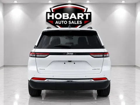 More photos of 2023 Jeep Grand Cherokee Limited at Hobart Auto Sales, IN