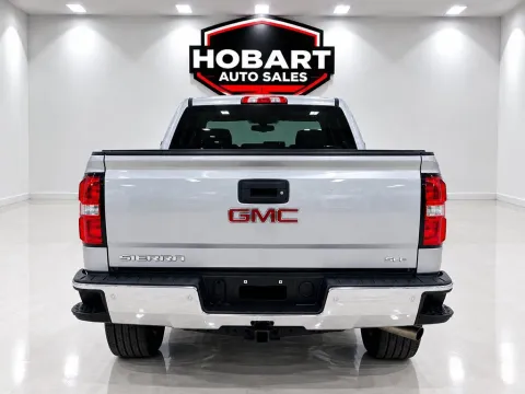 More photos of 2018 GMC Sierra 1500 SLE at Hobart Auto Sales, IN
