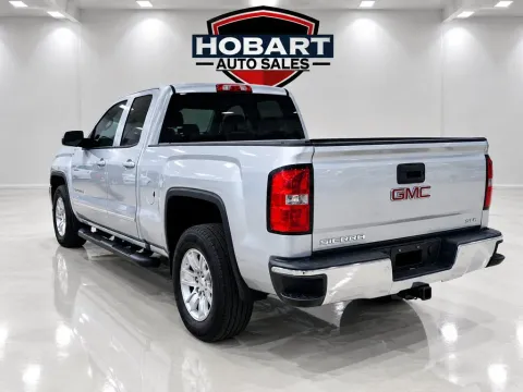 More photos of 2018 GMC Sierra 1500 SLE at Hobart Auto Sales, IN