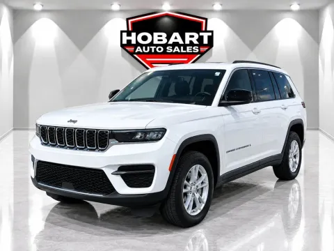 Another view of 2023 Jeep Grand Cherokee Laredo for sale in Hobart, IN at Hobart Auto Sales