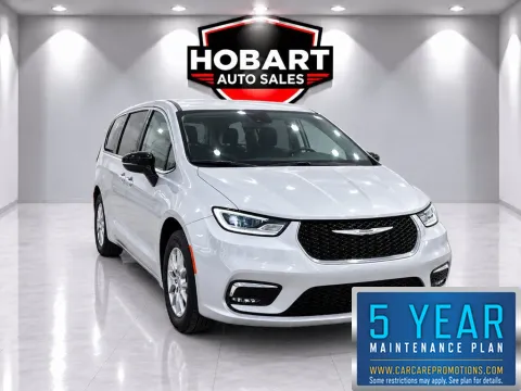 Silver 2024 Chrysler Pacifica Touring L for sale in Hobart, IN