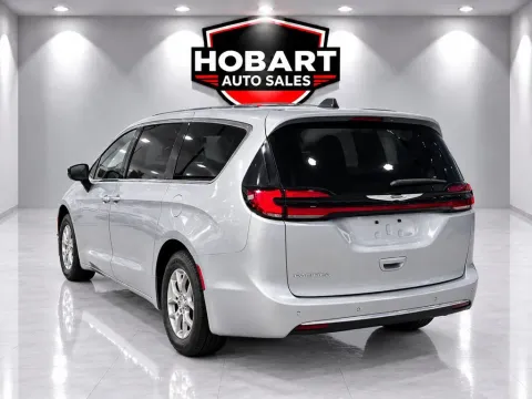 More photos of 2024 Chrysler Pacifica Touring L at Hobart Auto Sales, IN