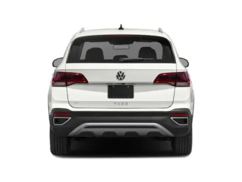 More photos of 2022 Volkswagen Taos SE at Hobart Auto Sales, IN