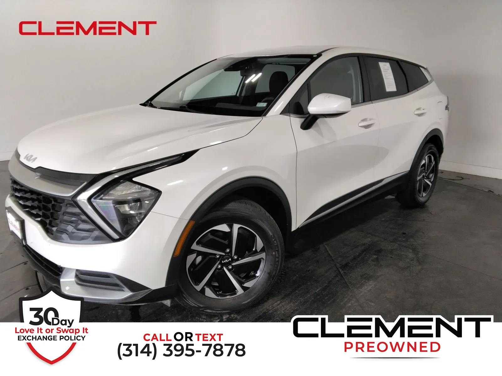 White 2023 Kia Sportage Hybrid LX for sale in Florissant, MO