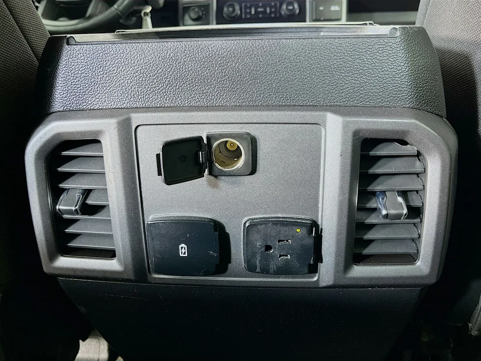 Ford F-150 photo 31