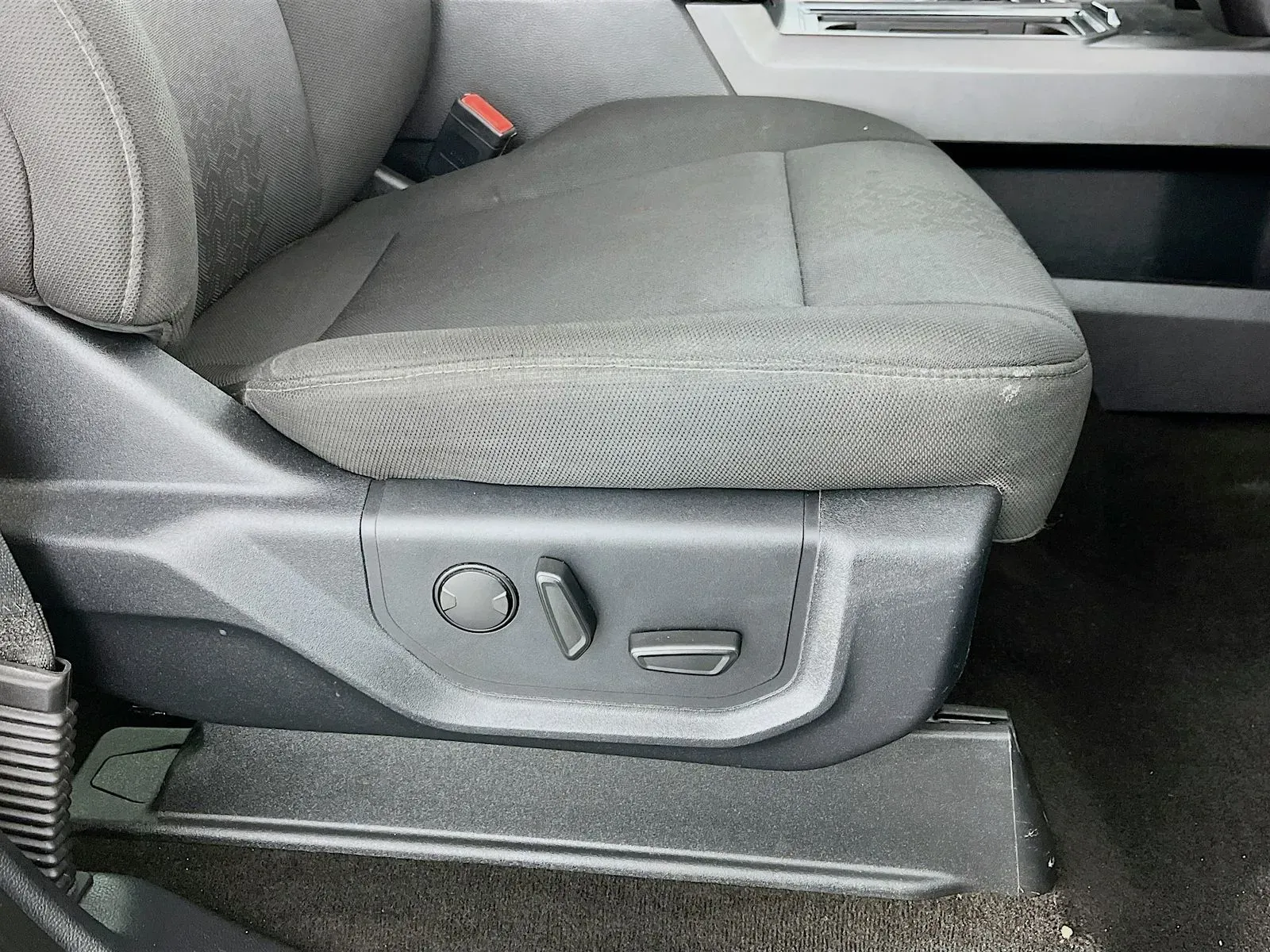 Ford F-150 photo 32