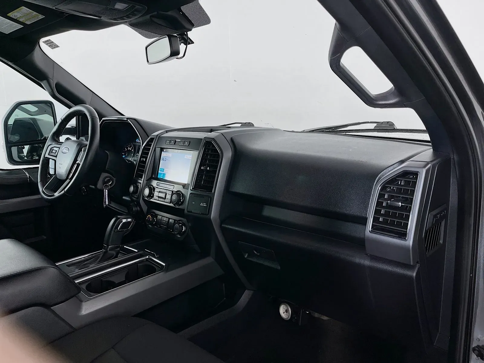Ford F-150 photo 33