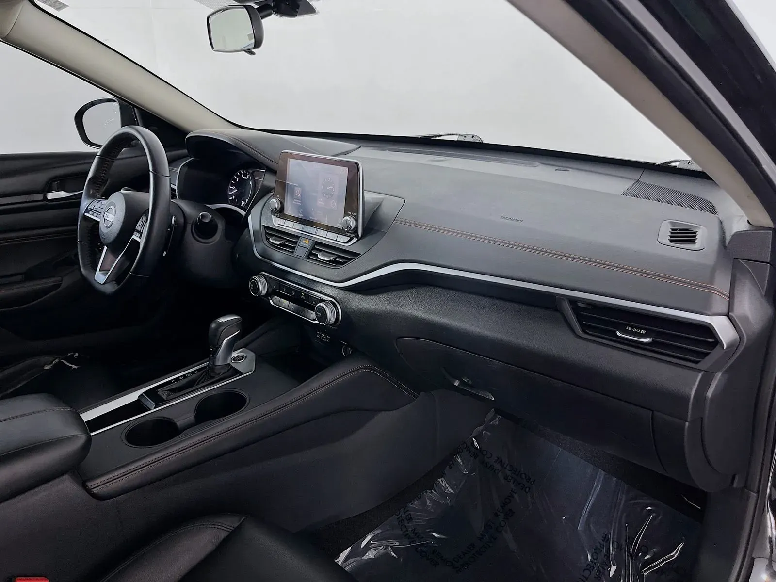 2021 Nissan Altima SR - Photo 32