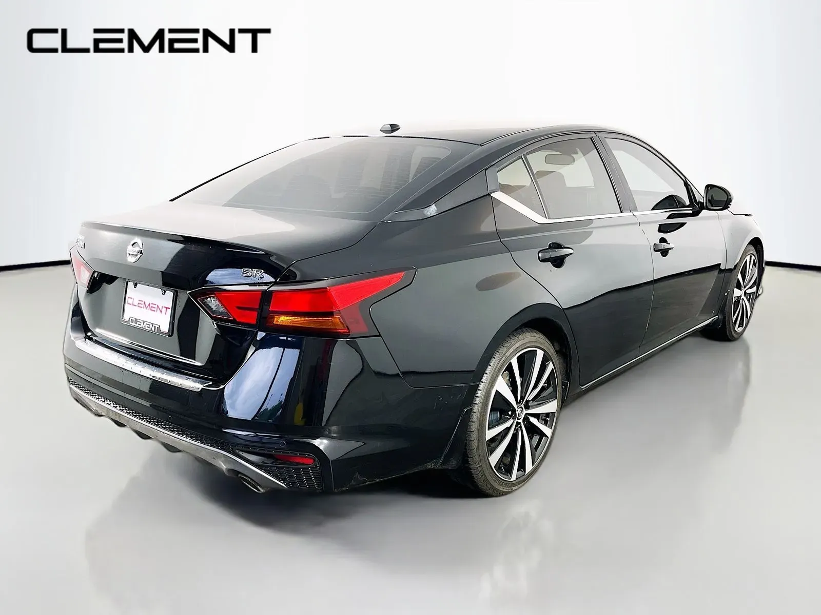 2021 Nissan Altima SR - Photo 7