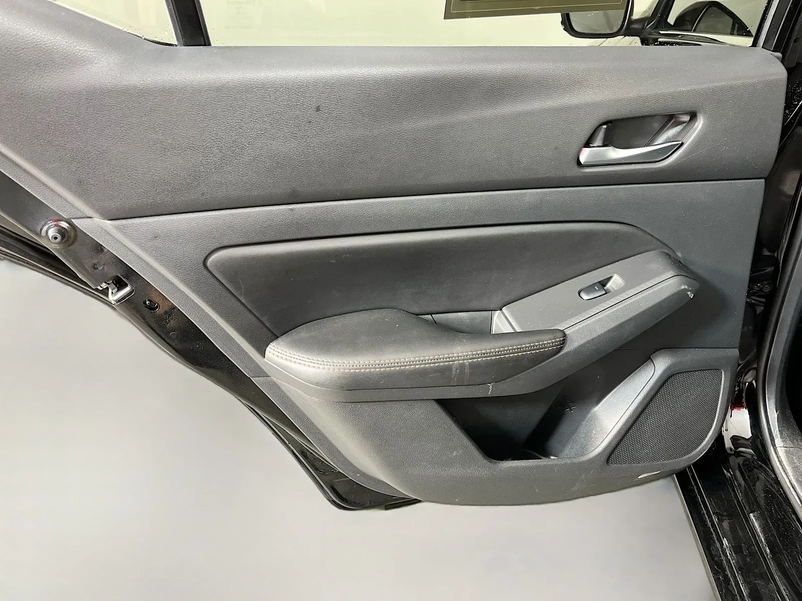 2021 Nissan Altima SR - Photo 28