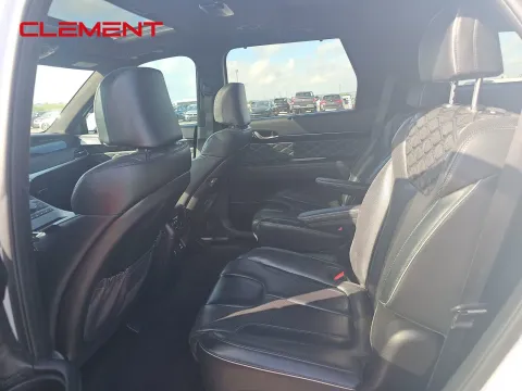 More photos of 2020 Hyundai Palisade Limited at Clement Pre-Owned, MO