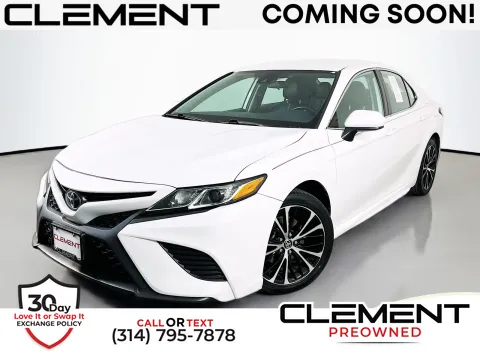White 2020 Toyota Camry SE for sale in Florissant, MO