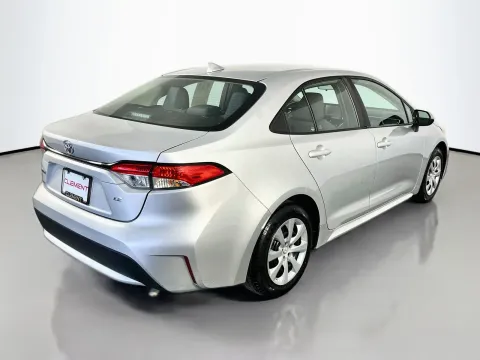 More photos of 2022 Toyota Corolla LE at Clement Pre-Owned, MO