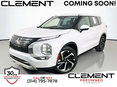White 2023 Mitsubishi Outlander SE for sale in Florissant, MO
