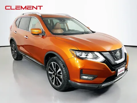 More photos of 2019 Nissan Rogue SL at Clement Pre-Owned, MO