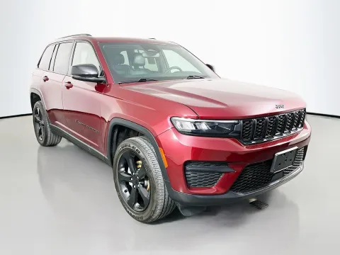 Another view of 2023 Jeep Grand Cherokee Altitude for sale in Florissant, MO at Clement Pre-Owned