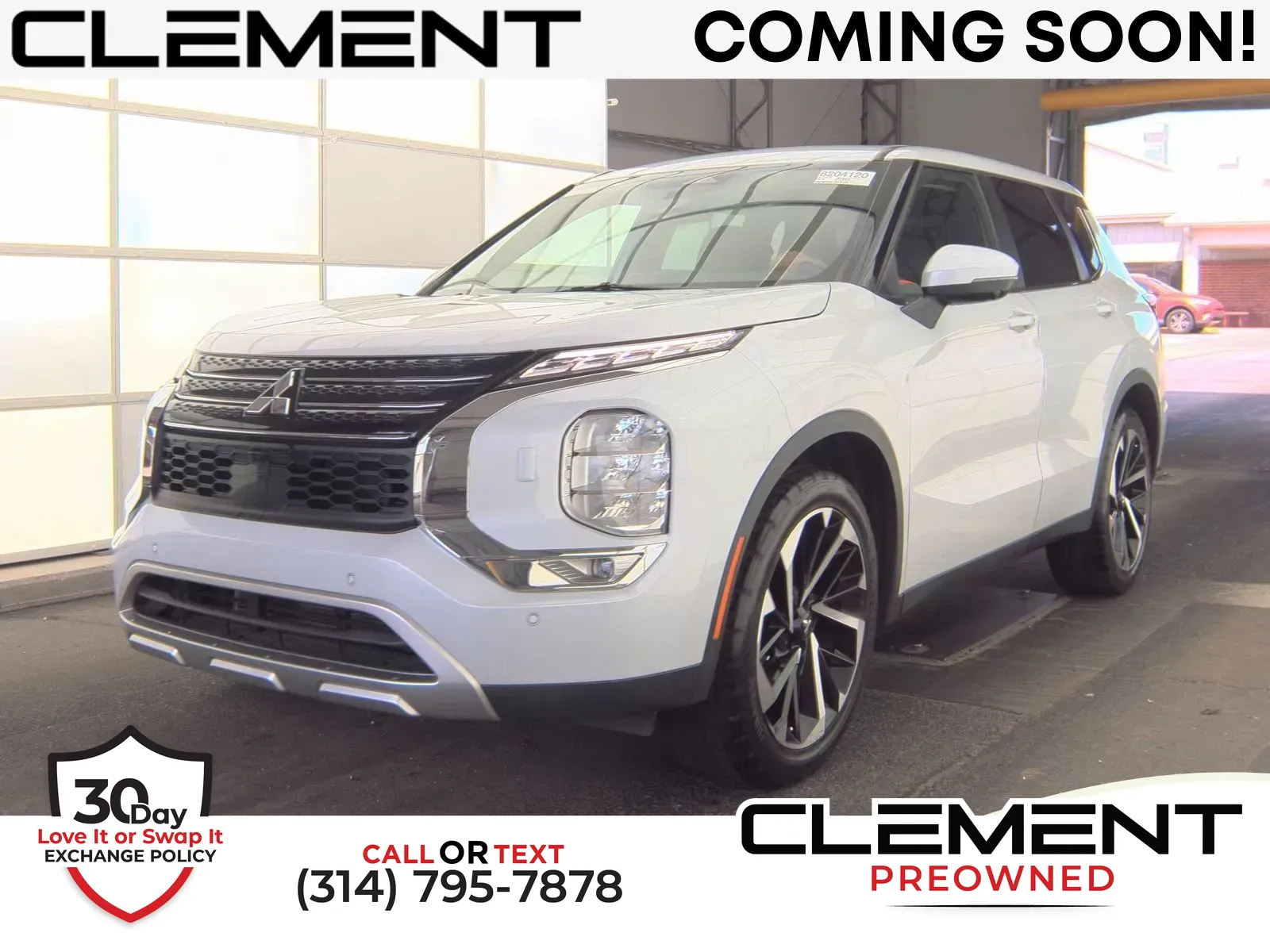 White 2023 Mitsubishi Outlander SE for sale in Florissant, MO