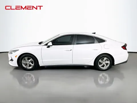 More photos of 2021 Hyundai Sonata SE at Clement Pre-Owned, MO