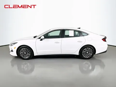 More photos of 2023 Hyundai Sonata Hybrid SEL at Clement Pre-Owned, MO