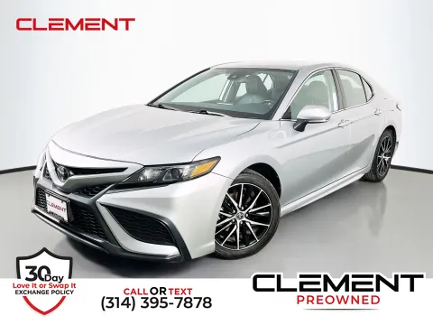 Silver 2022 Toyota Camry SE for sale in Florissant, MO