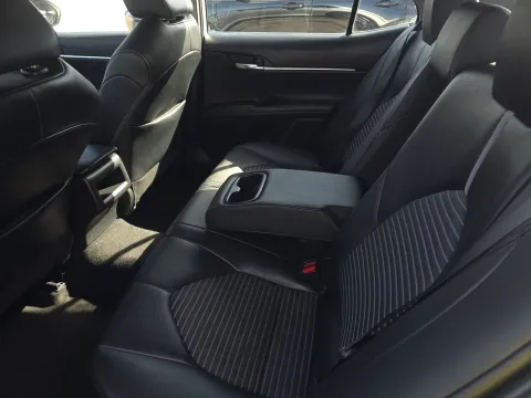 More photos of 2022 Toyota Camry SE at Clement Pre-Owned, MO