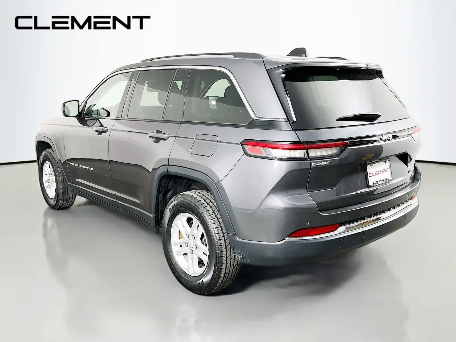 Jeep Grand Cherokee photo 9