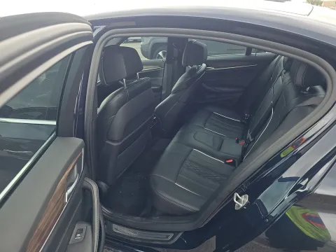 More photos of 2020 BMW 5 Series 530e xDrive iPerformance at Clement Pre-Owned, MO