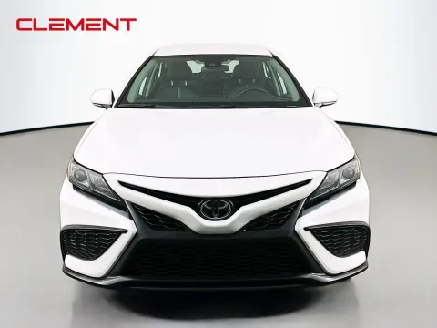 Another view of 2022 Toyota Camry SE for sale in Florissant, MO at Clement Pre-Owned
