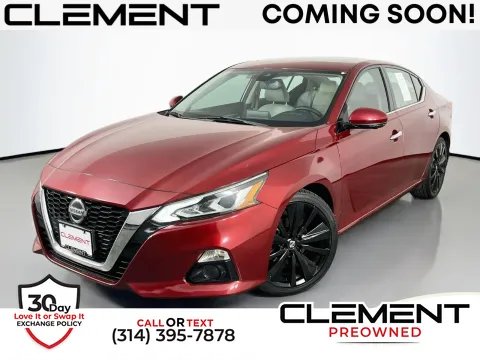 Red 2020 Nissan Altima 2.0 Platinum for sale in Florissant, MO