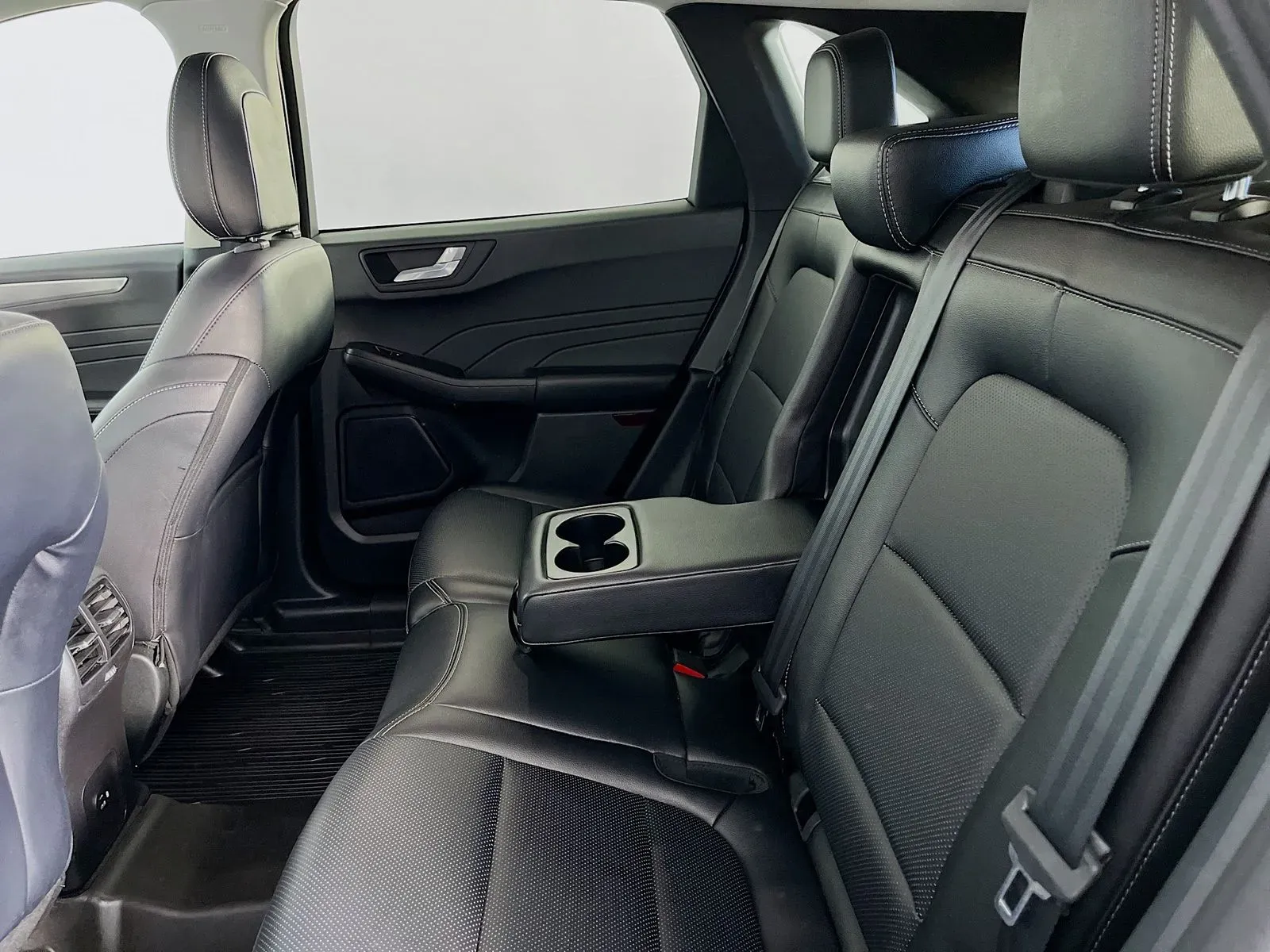 2022 Ford Escape Titanium - Photo 31