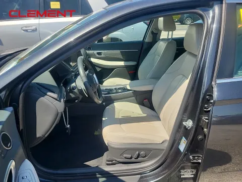 More photos of 2022 Hyundai Sonata Limited at Clement Pre-Owned, MO