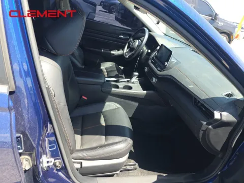 More photos of 2020 Nissan Altima 2.5 SR at Clement Pre-Owned, MO