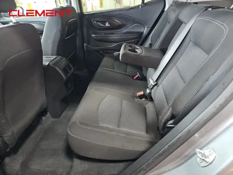 More photos of 2023 GMC Terrain SLE at Clement Pre-Owned, MO