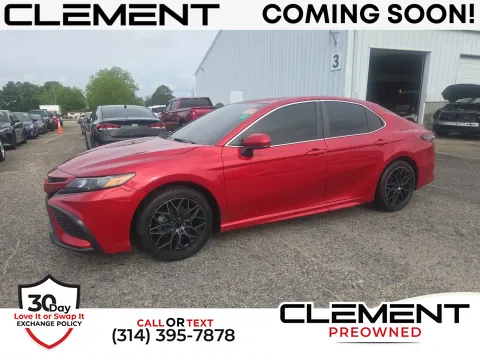 Red 2021 Toyota Camry SE for sale in Florissant, MO