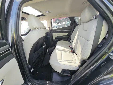More photos of 2023 Hyundai Tucson SEL at Clement Pre-Owned, MO