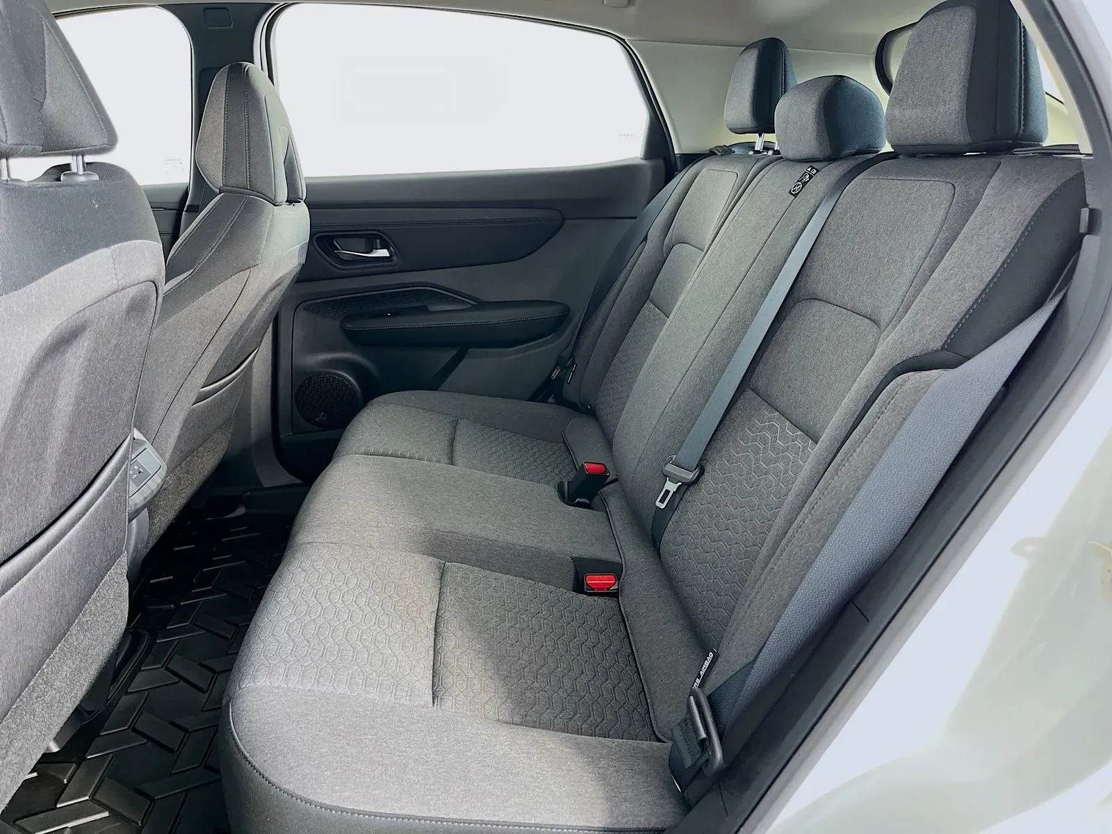Nissan Ariya photo 29