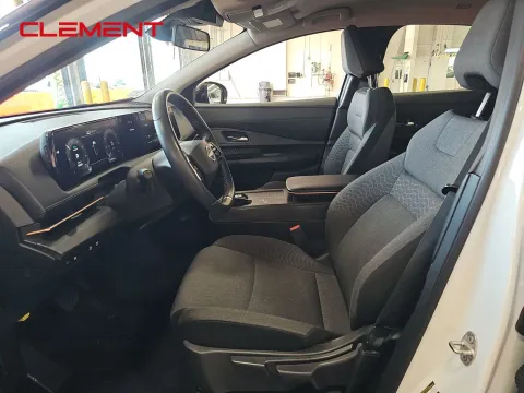 More photos of 2023 Nissan Ariya VENTURE+ at Clement Pre-Owned, MO