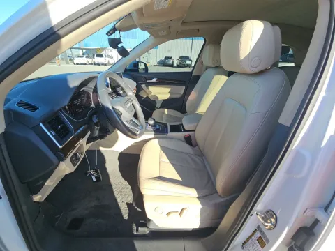 Another view of 2020 Audi Q5 45 Premium Plus for sale in Florissant, MO at Clement Pre-Owned