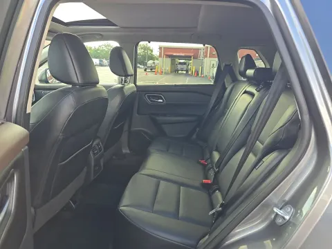 More photos of 2021 Nissan Rogue SV at Clement Pre-Owned, MO