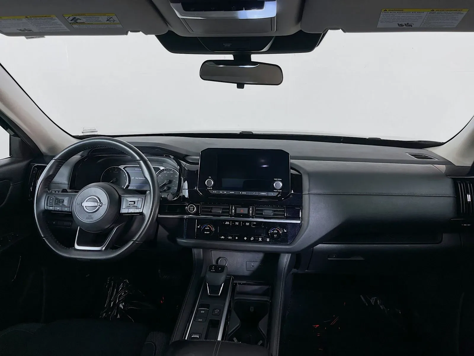 Nissan Pathfinder photo 12
