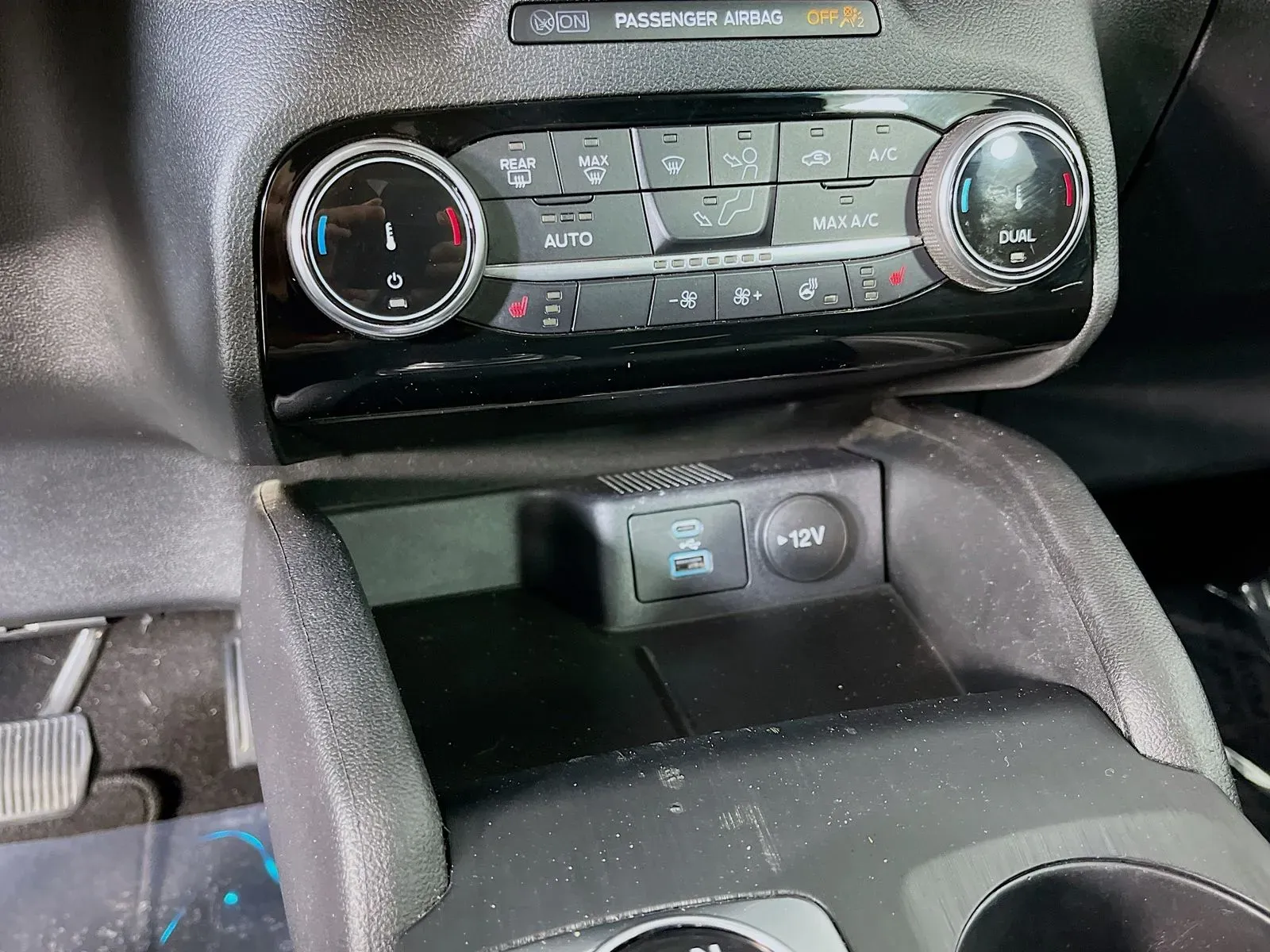 Ford Escape photo 20
