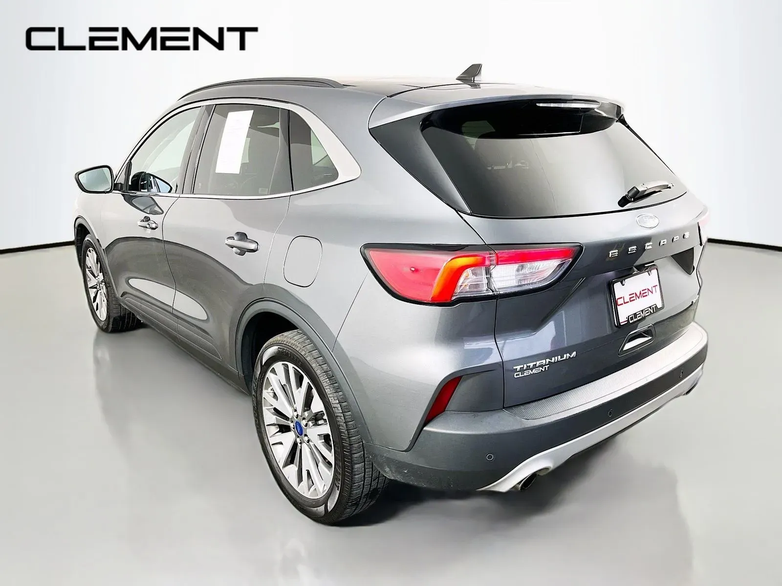 Ford Escape photo 9