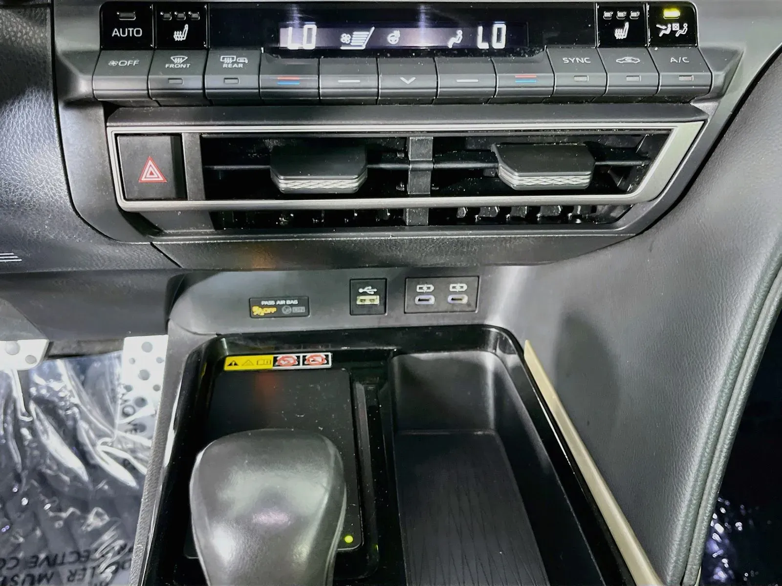 Toyota Camry photo 22